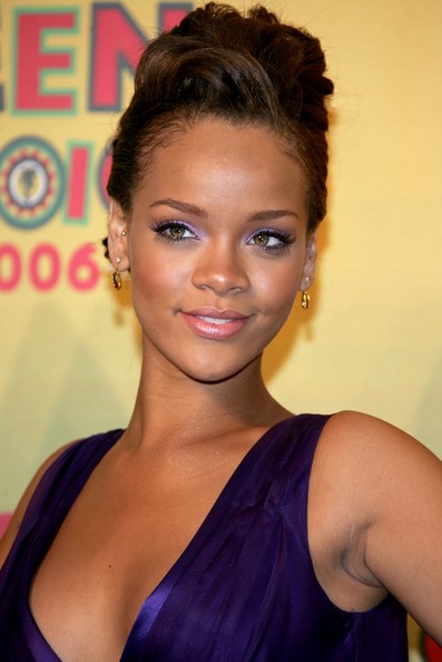 Rihanna: con quale acconciatura la preferite? | Isa e Chia